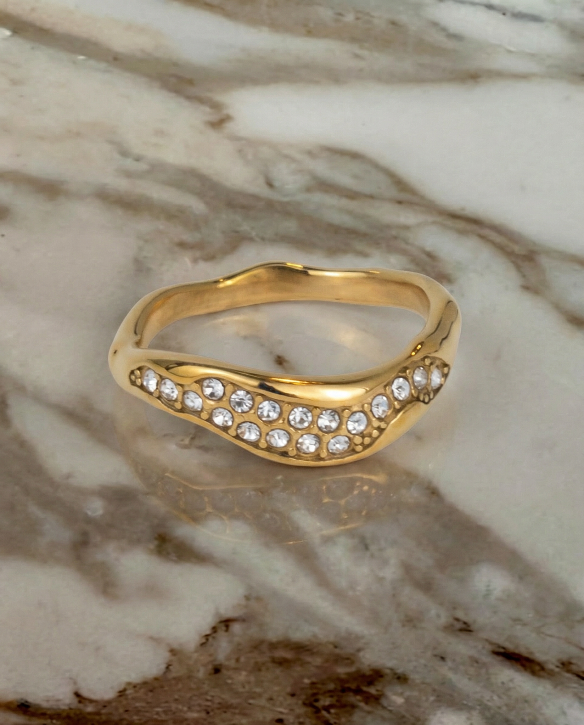 Hoela ring