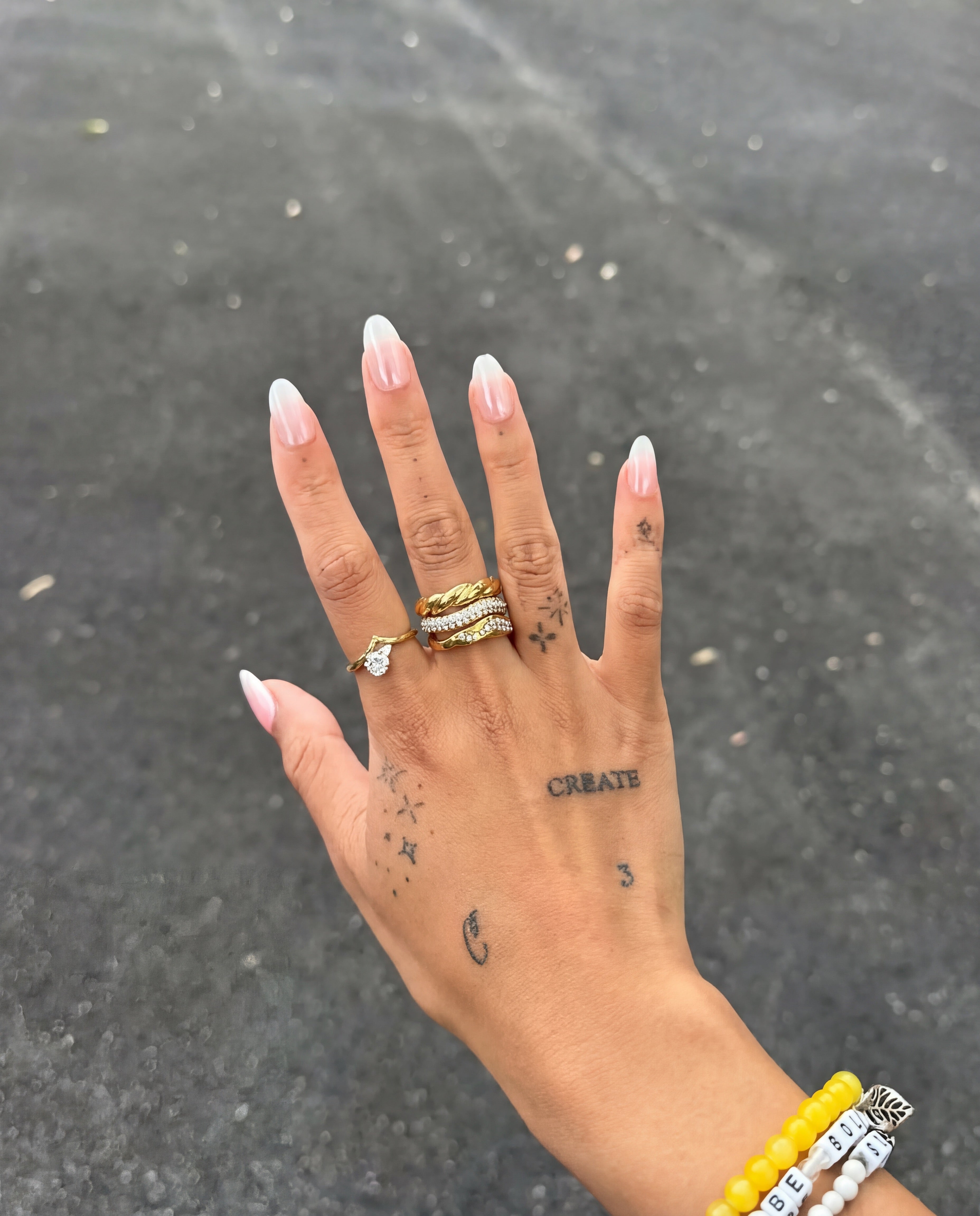 Hoela ring