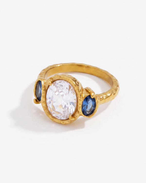 Lina - Three stone ring - Stainless steel