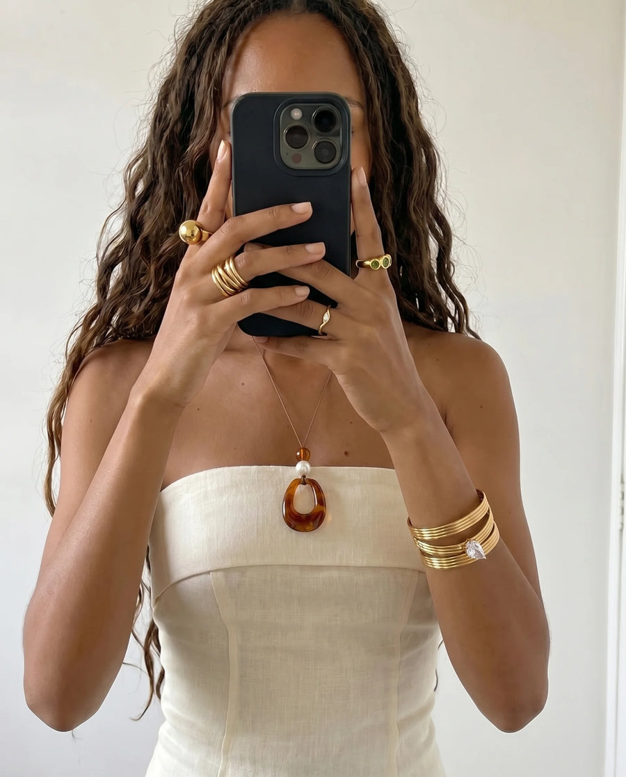 Aase collier