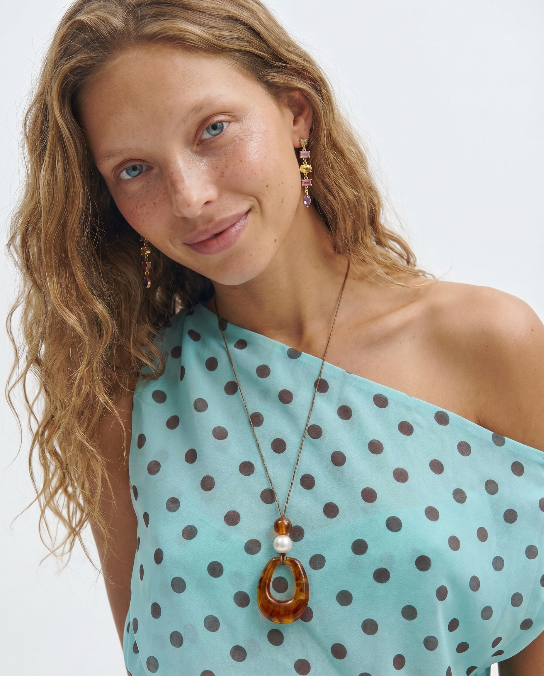 Aase collier