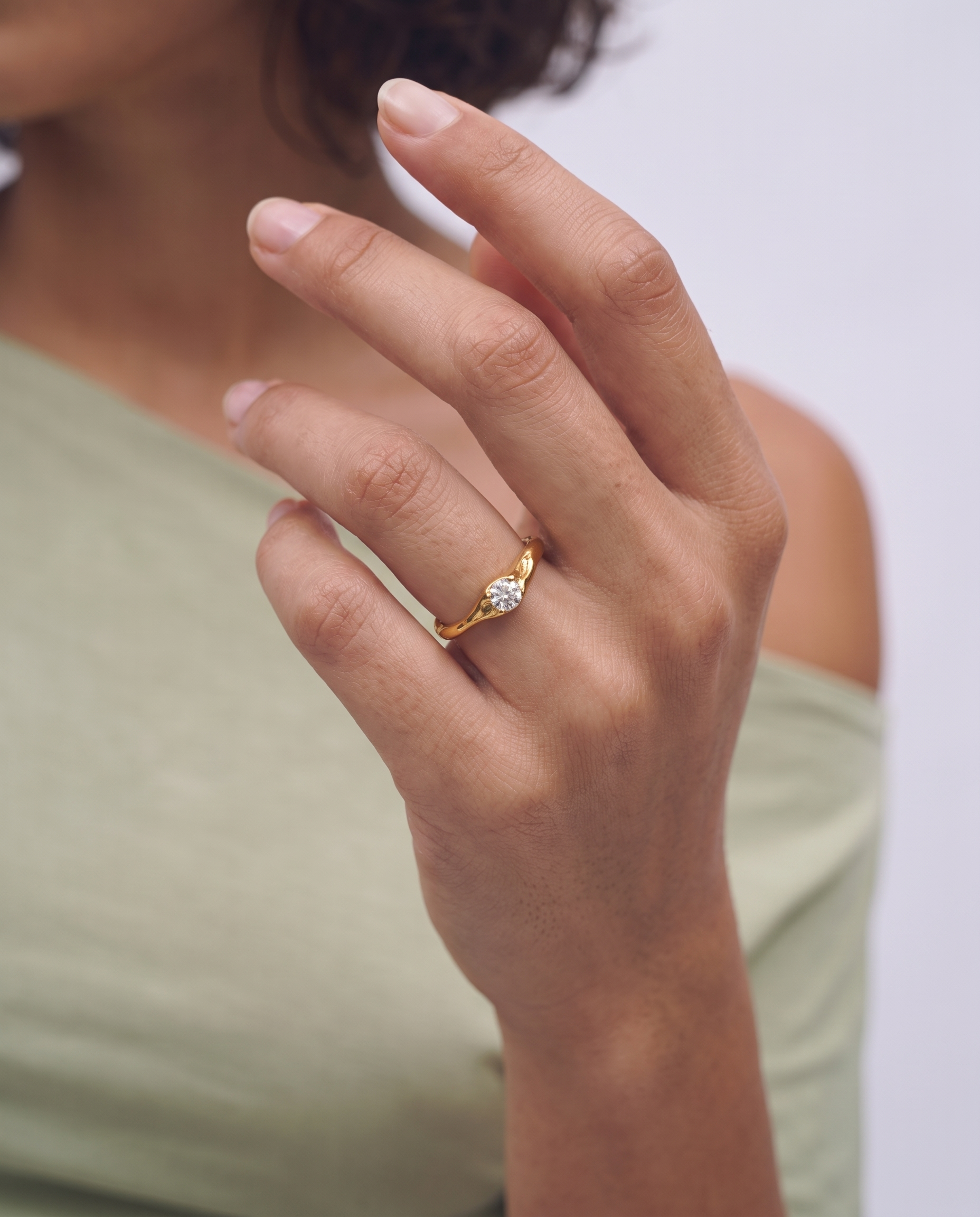 Kim - Dainty solitaire ring - Stainless steel
